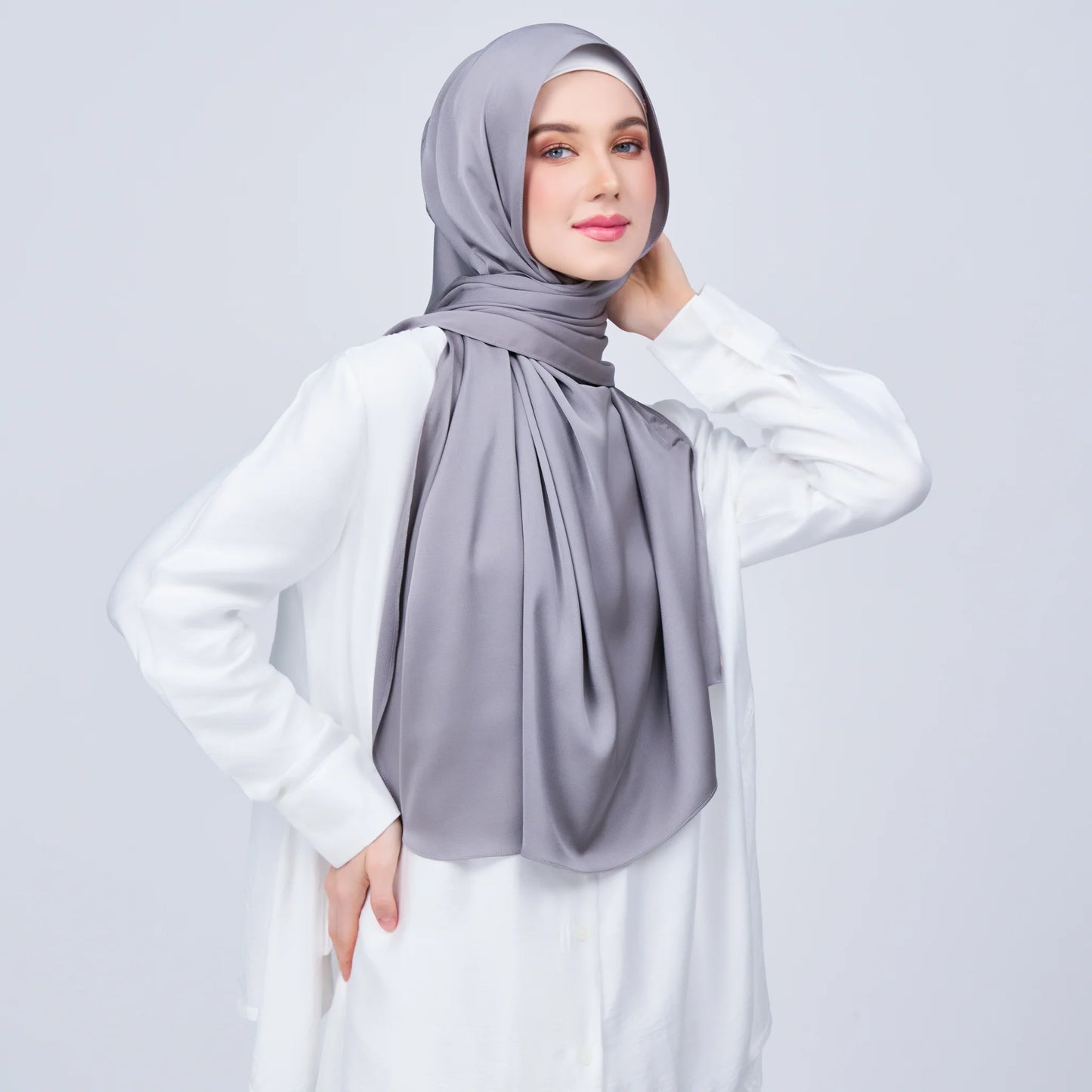 Instant Tag n' Go Shawl | Satin Bulle in Stone Grey
