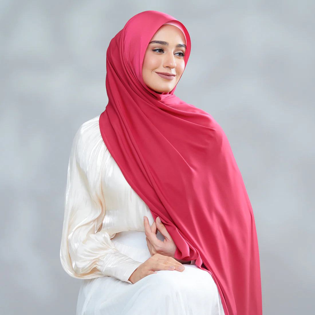 Adelia Magnet Series in Scarlet Pink