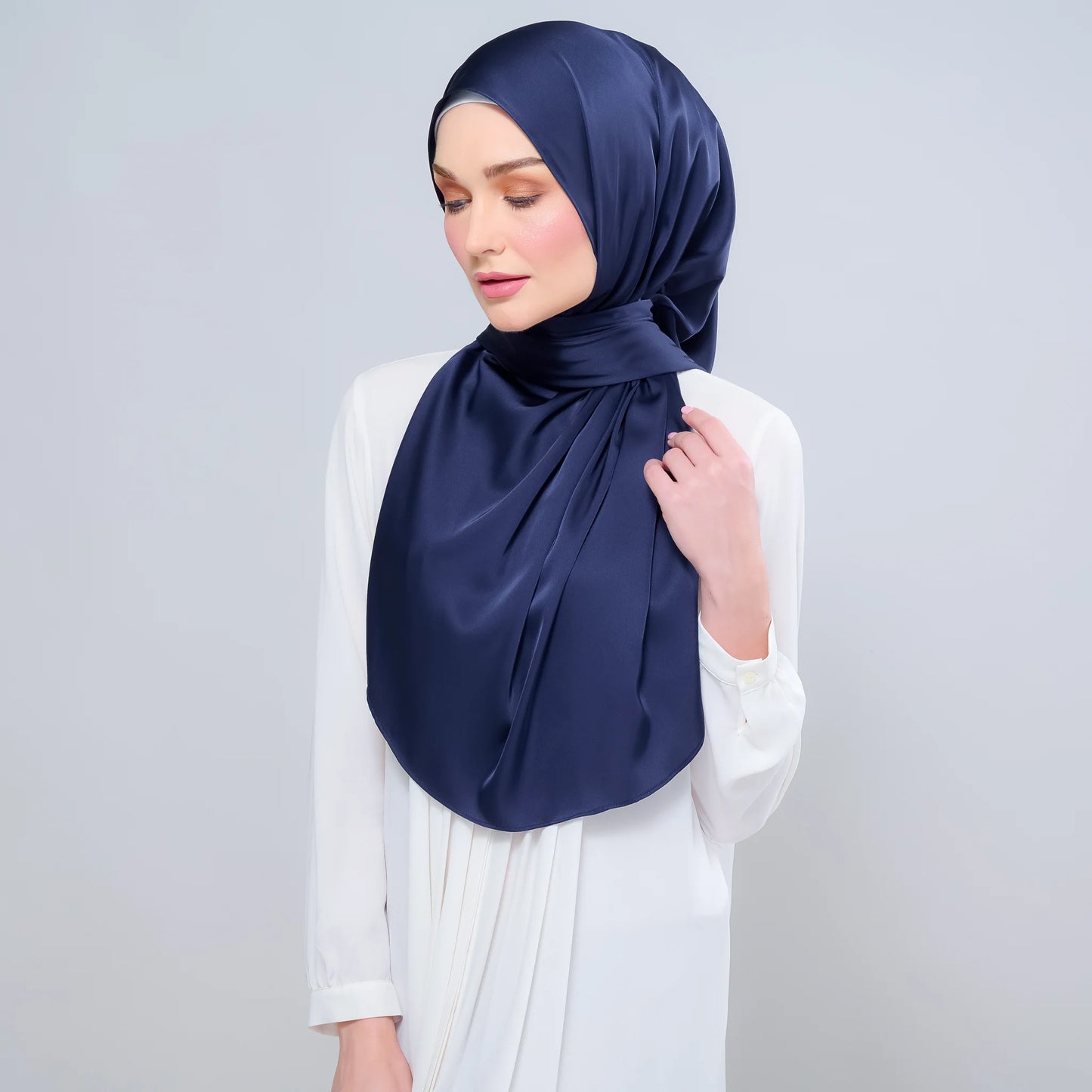 Instant Tag & Go | Satin Silk in Deep Blue