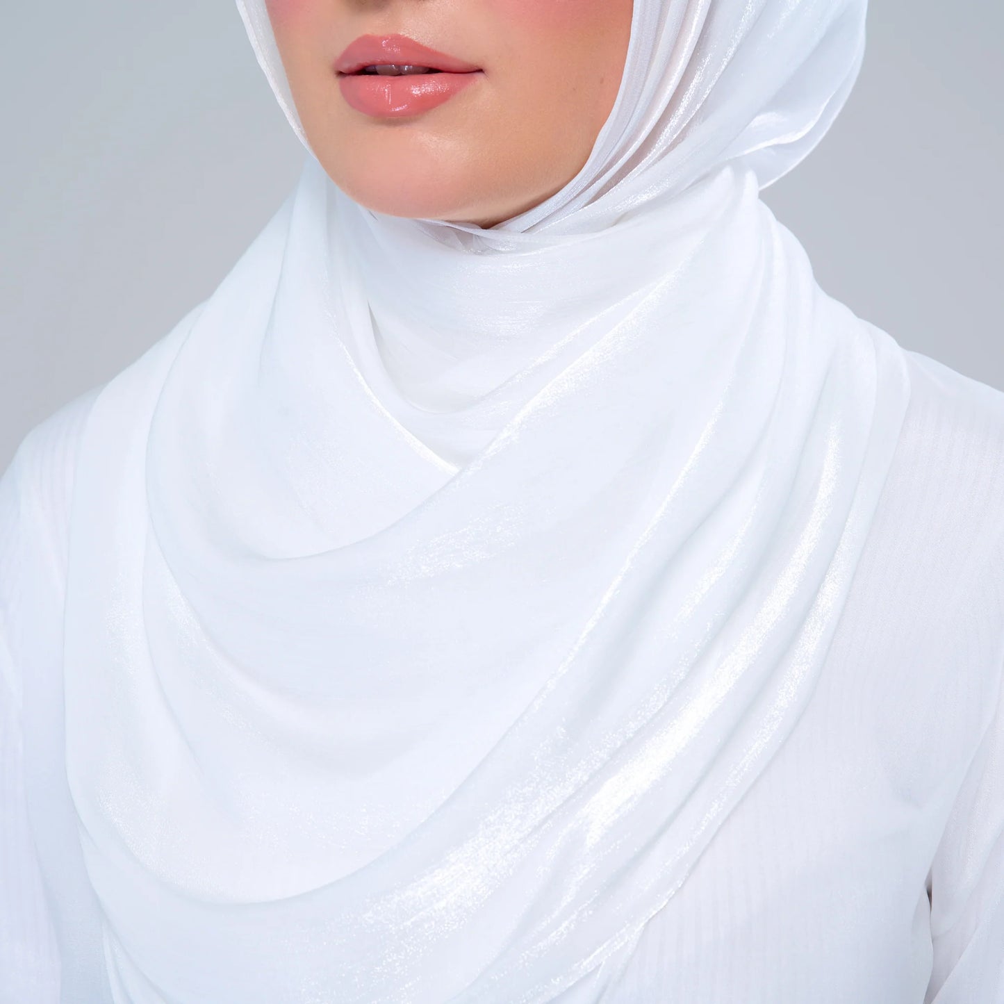 'NEW' Raia Shawl | Ironless Shimmer in Bridal White