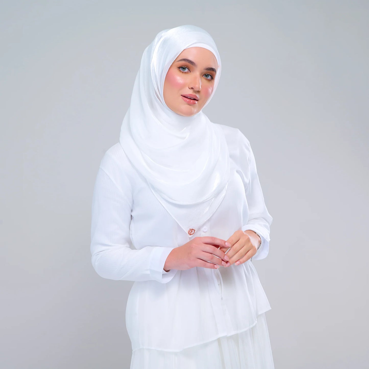 'NEW' Raia Shawl | Ironless Shimmer in Bridal White