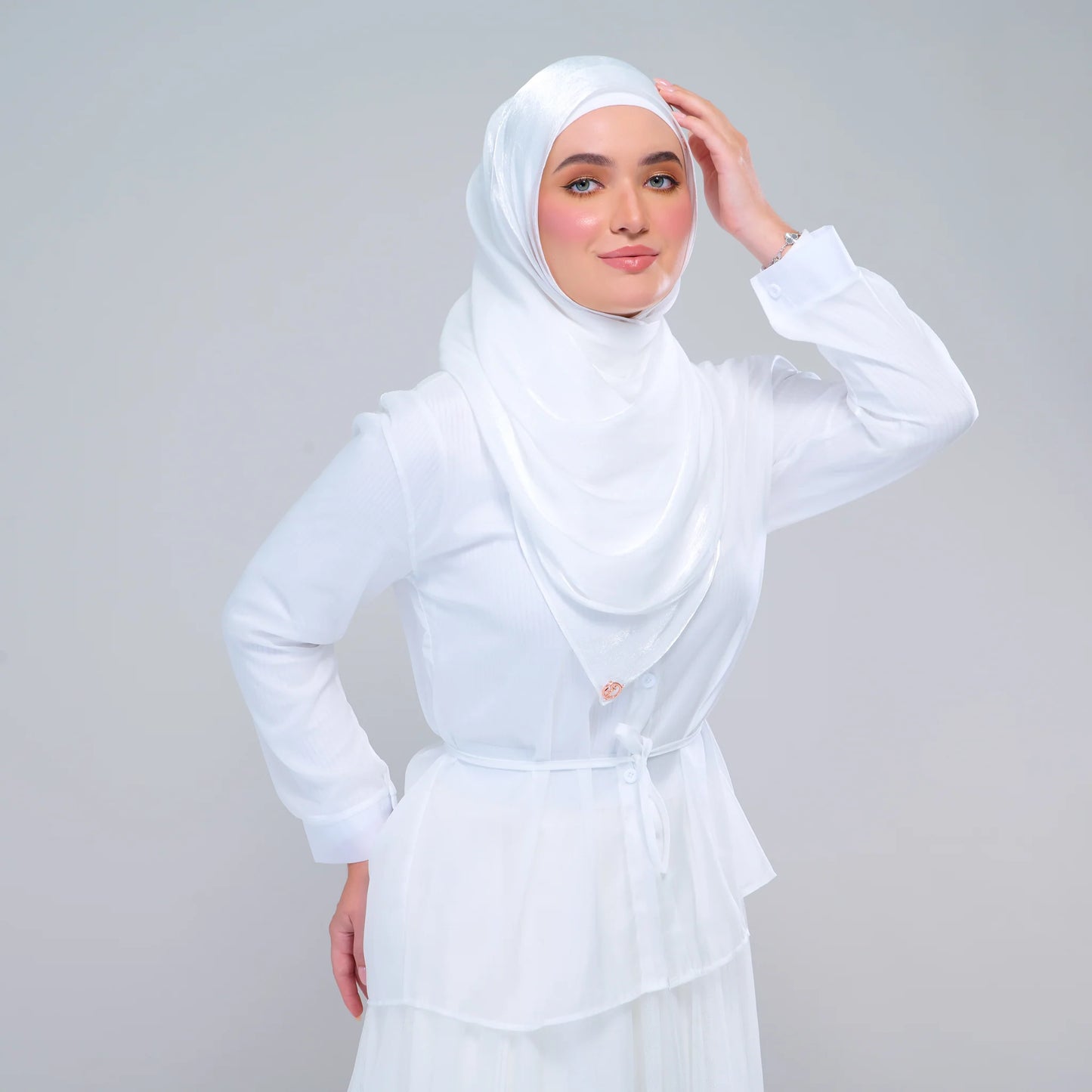 'NEW' Raia Shawl | Ironless Shimmer in Bridal White