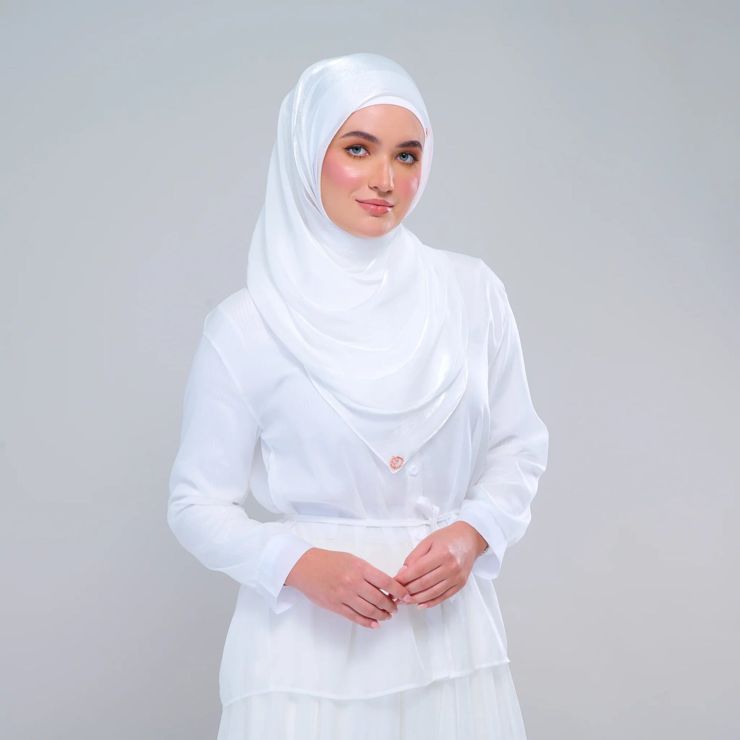 'NEW' Raia Shawl | Ironless Shimmer in Bridal White