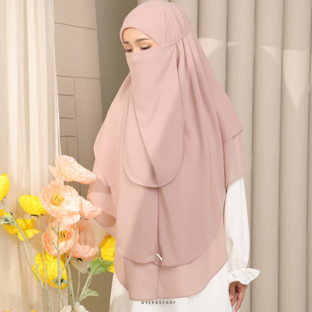 Raudhah Khimar in Carnation