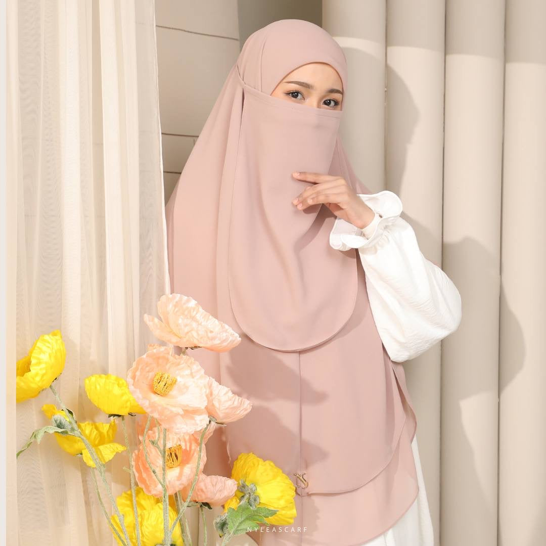 Raudhah Khimar in Carnation