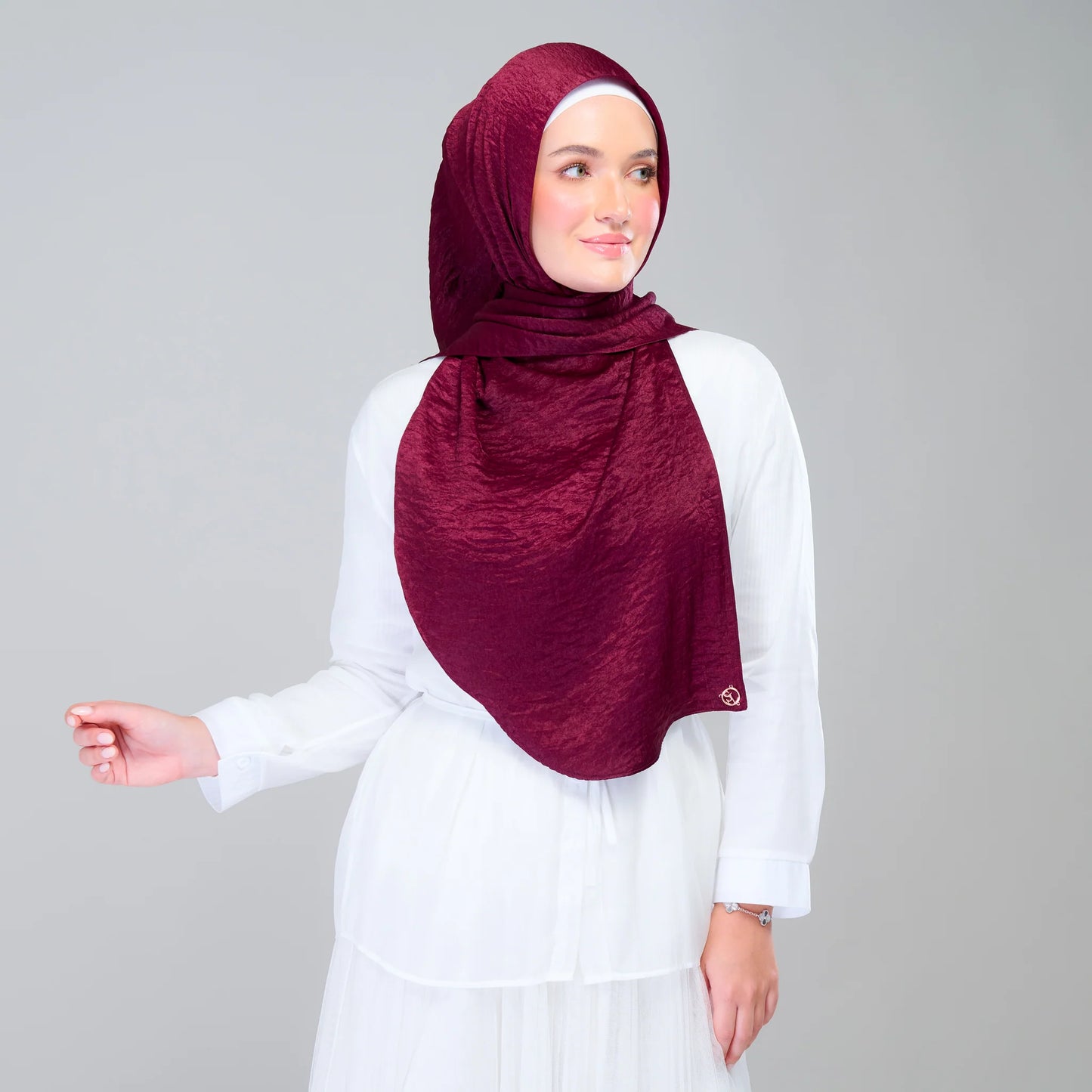 Instant Tag n' Go Shawl | Textured Silk in Deep Crimson