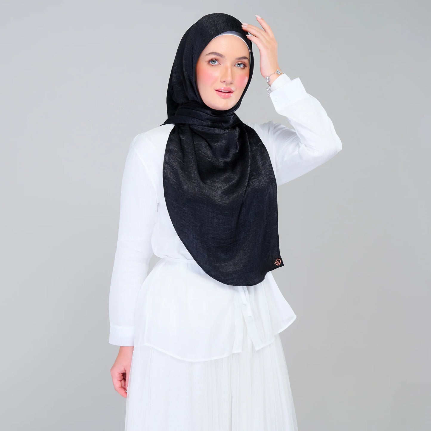 Instant Tag n' Go Shawl | Textured Silk in Black